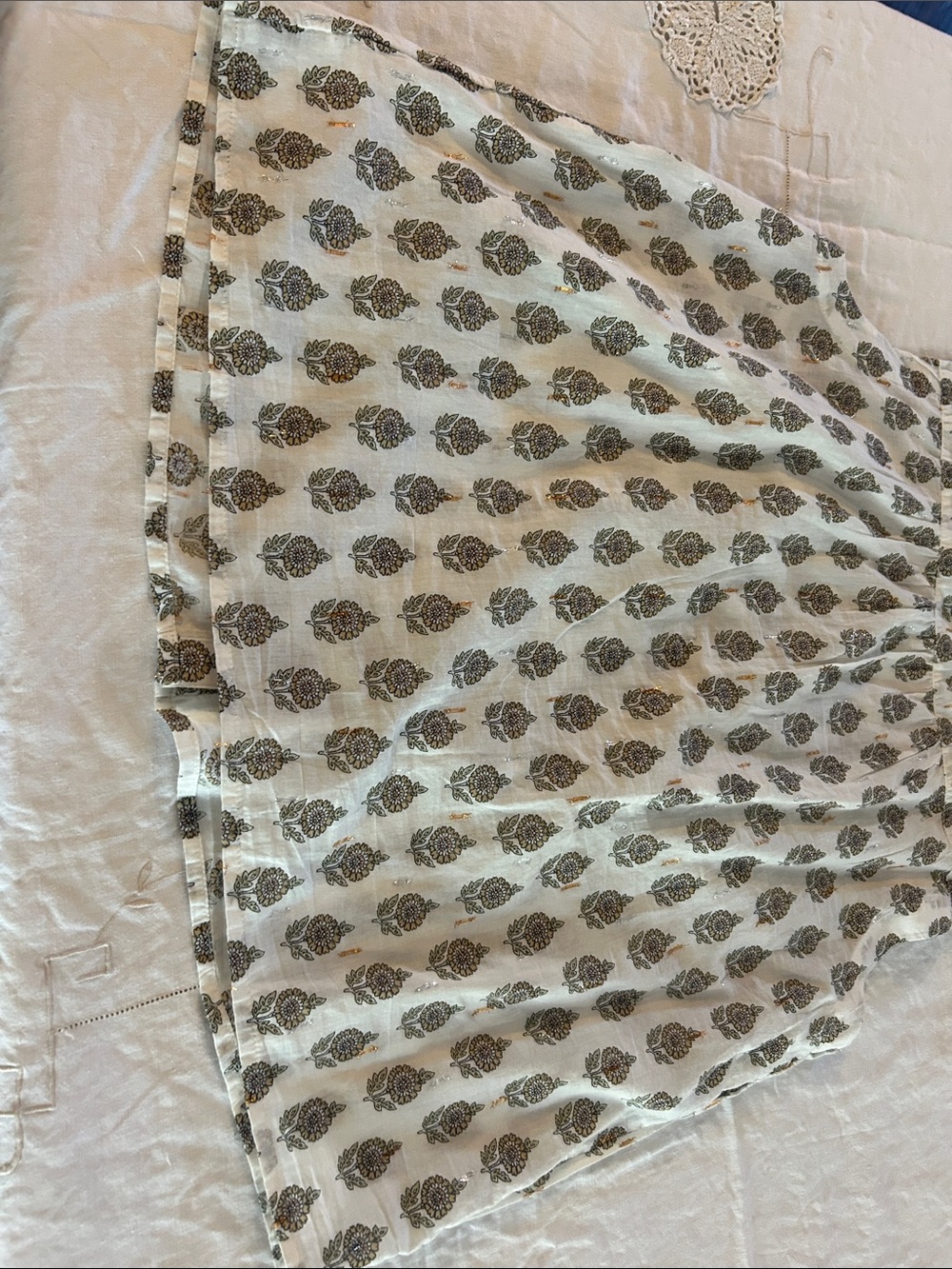Lucky Brand Cream Floral Button-Up Shell with Olive and metallic accents. Sz L - Picture 9 of 9